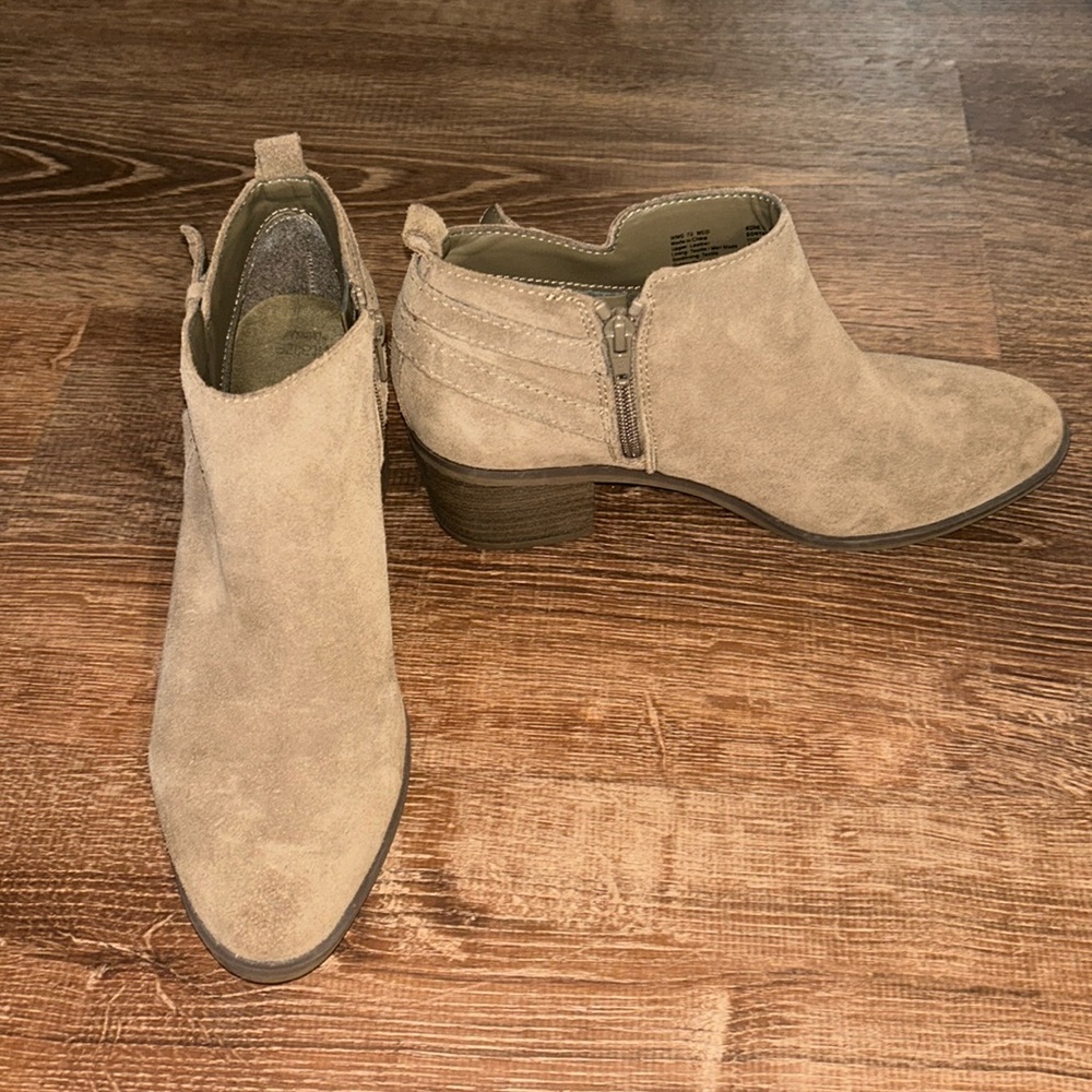 Nude Booties